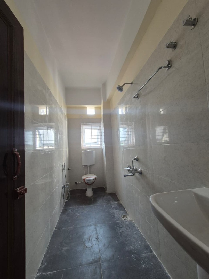 Unfurnished 3bhk in Kahilipara, Guwahati, Assam, India for Rent